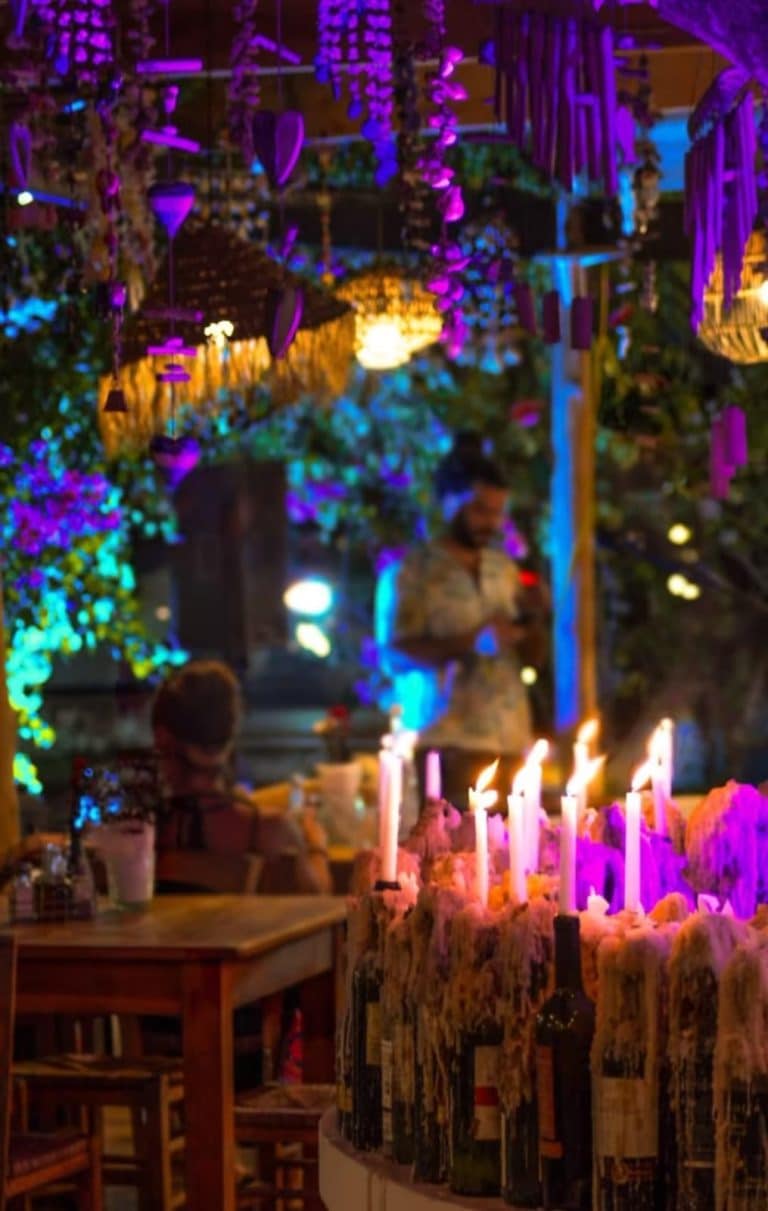 Por Qué Tamarindo es el Destino Perfecto para tu Próxima Inversión Gastronómica